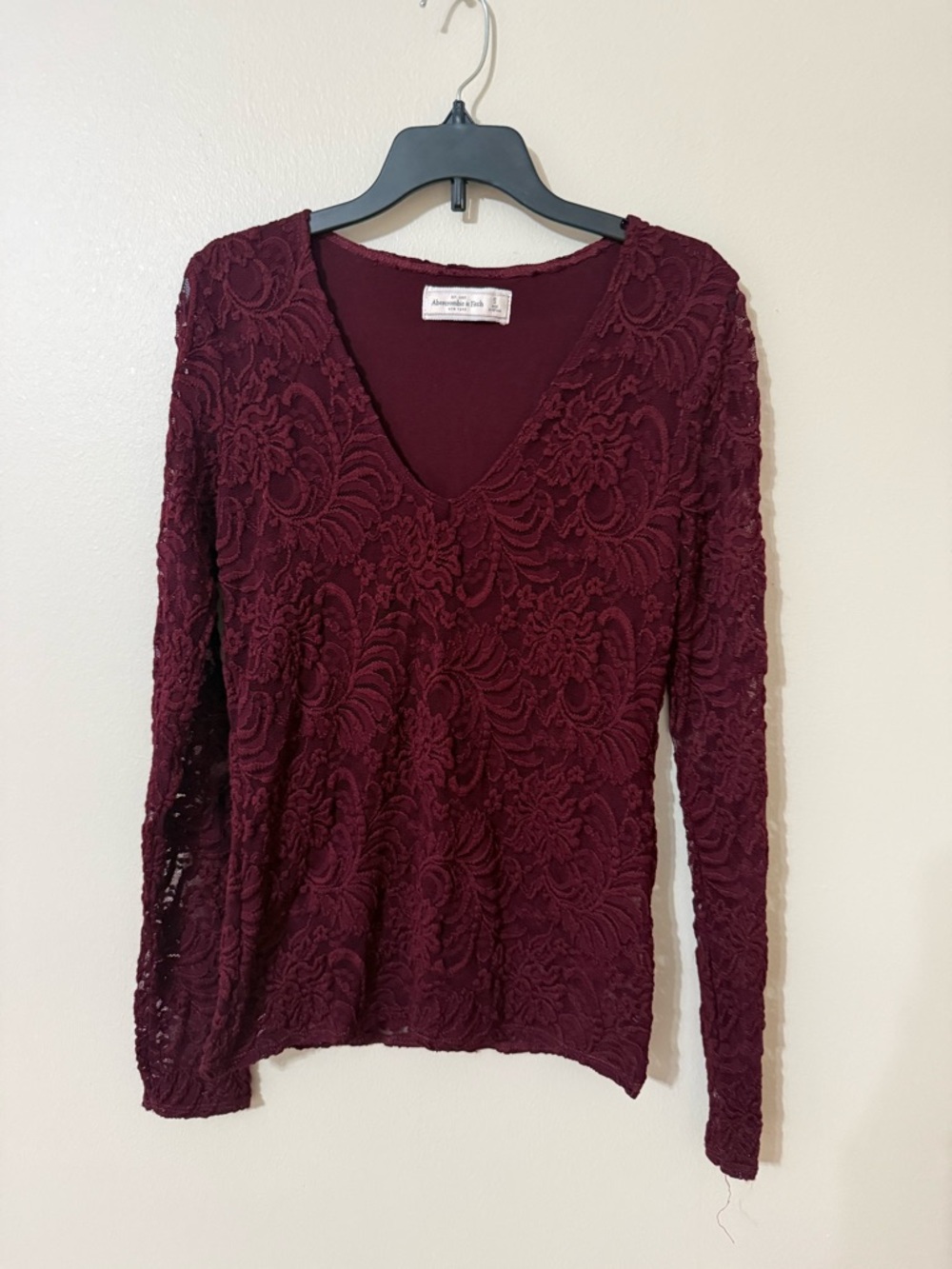 Abercrombie & Fitch V-neck Lace Long Sleeve Blouse Size S, excellent  condition